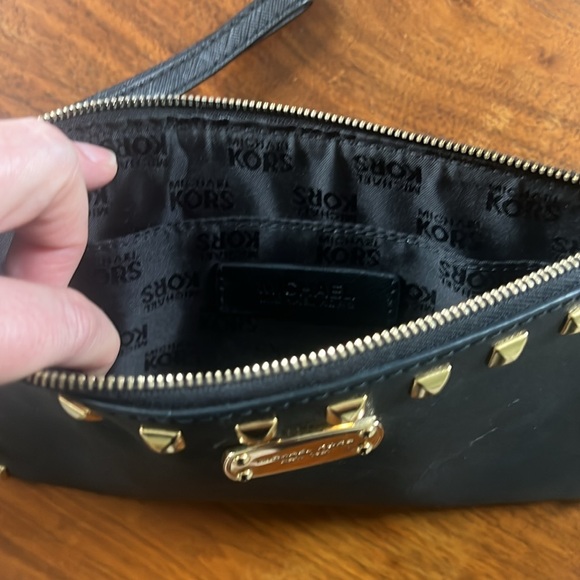 Michael Kors Wristlet - Picture 4 of 5